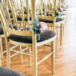 Stoeldecoratie bruiloft